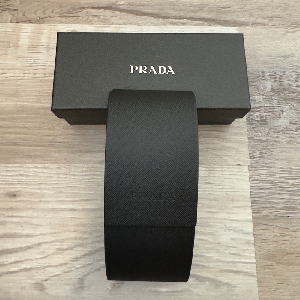 Prada Black Sunglasses Eyeglasses Hard Case Magnetic Flip Close Velvet Lined EUC